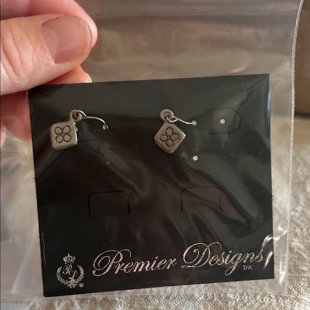 Premier Designs Silver Floral Earrings